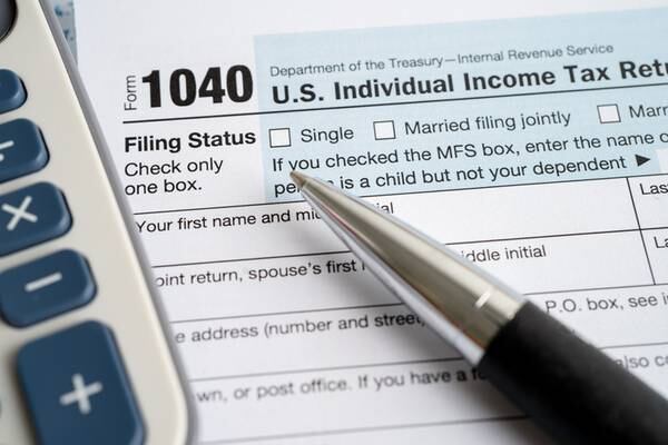 IRS tells almost everyone in Georgia to wait to file their taxes