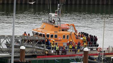 5 migrants die while crossing the English Channel hours after the UK approved a deportation bill