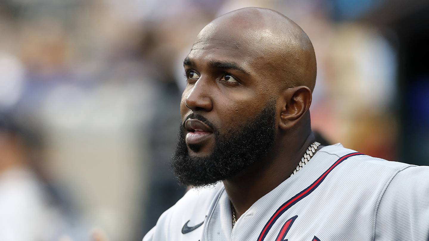 Marcell Ozuna gets booed, Braves lose series finale to Houston