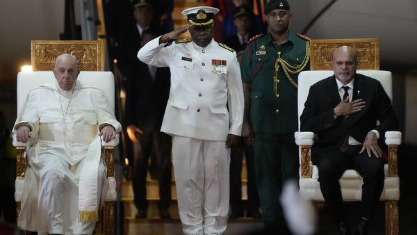 Pope arrives in Papua New Guinea for the second leg of his Southeast Asia and Oceania trip