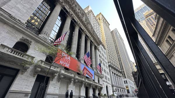 Stock market today: Wall Street drifts to a mixed finish in a quiet day of trading