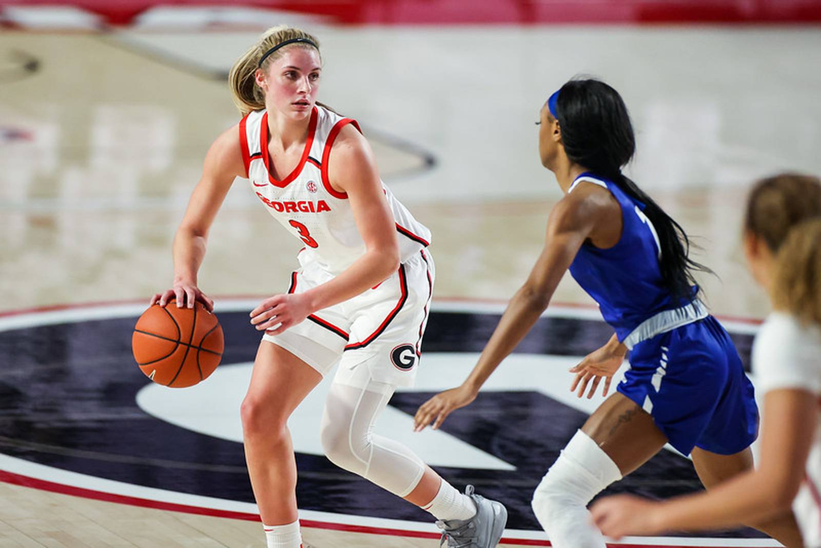 Women’s Basketball Cruises Past State to Remain