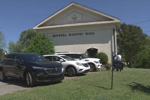 Some Roswell residents, city officials upset historic building could become parking deck