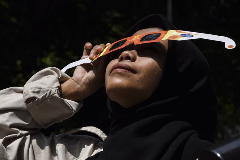 Those in the roughly 2575-mile path will see a total solar eclipse – meaning that they will go into total darkness as the moon moves in between the sun and the Earth.