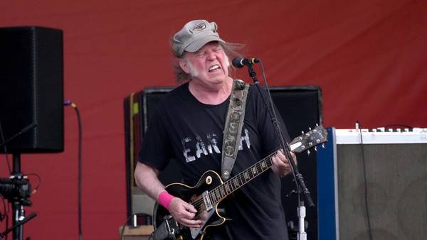 Neil Young cancels upcoming tour dates due to band members’ illness