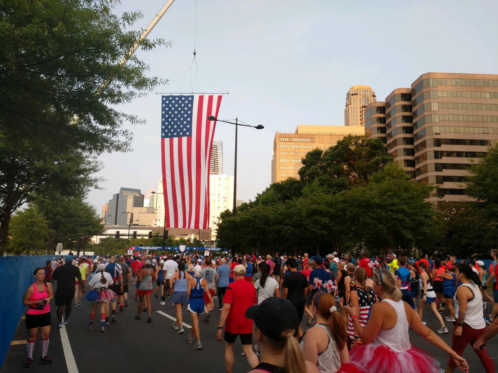 Peachtree Road Race returns to ‘normal’ Monday morning 95.5 WSB