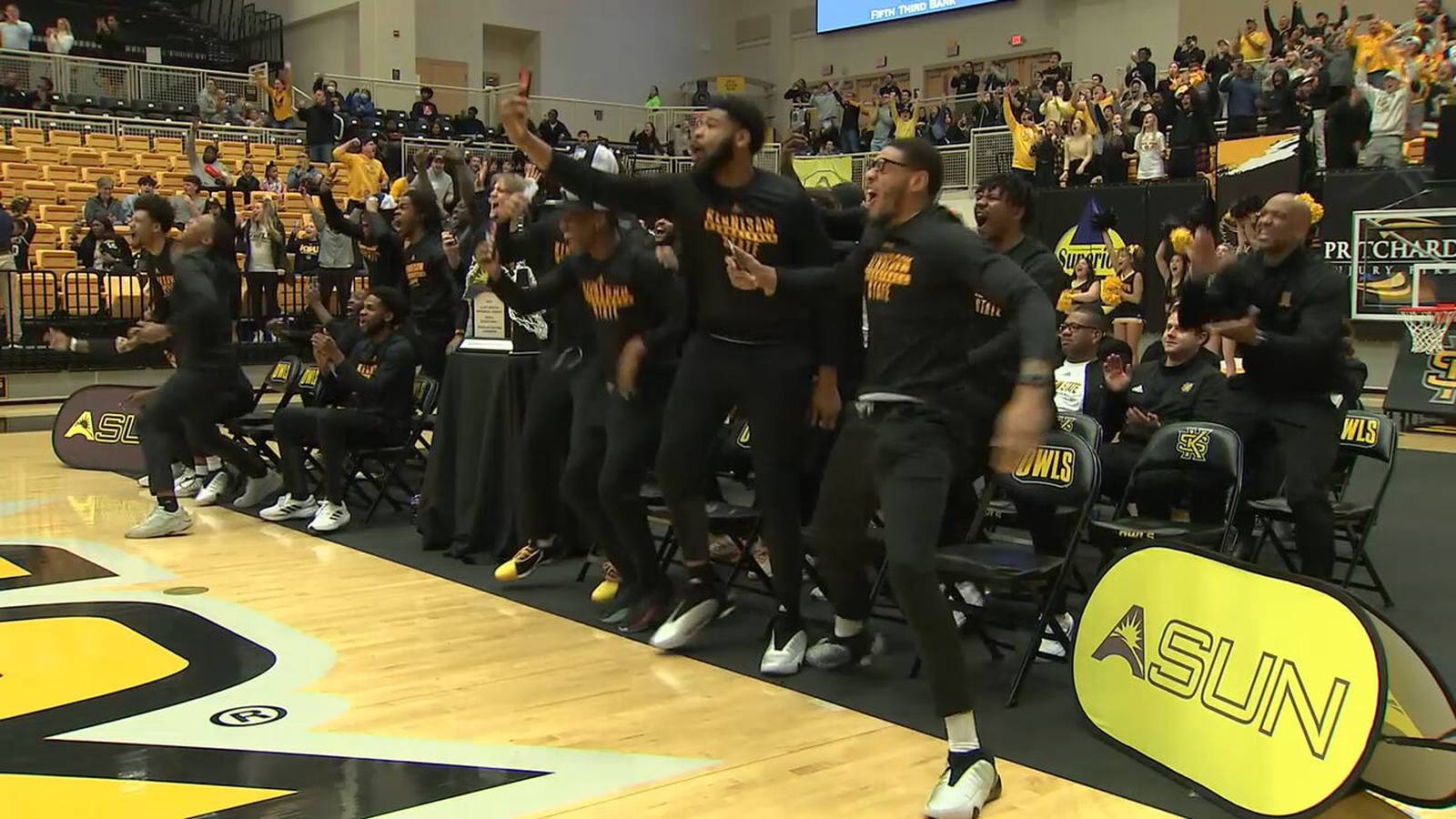 Kennesaw State basketball fans ready to travel ahead of historical NCAA