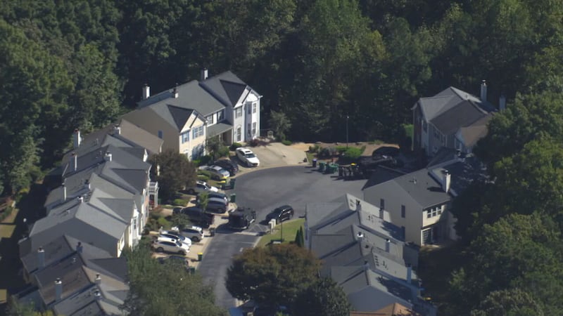 Murder suspect arrested after hours-long SWAT standoff at metro Atlanta home