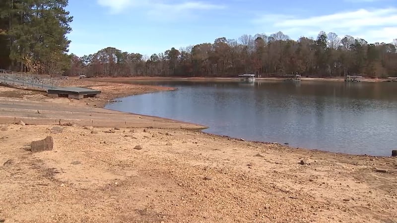 75-year-old man dies while fishing on Lake Lanier