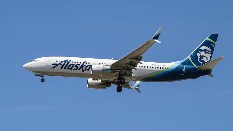 FAA proposes $165K fine for Alaska Airlines over intoxicated passengers