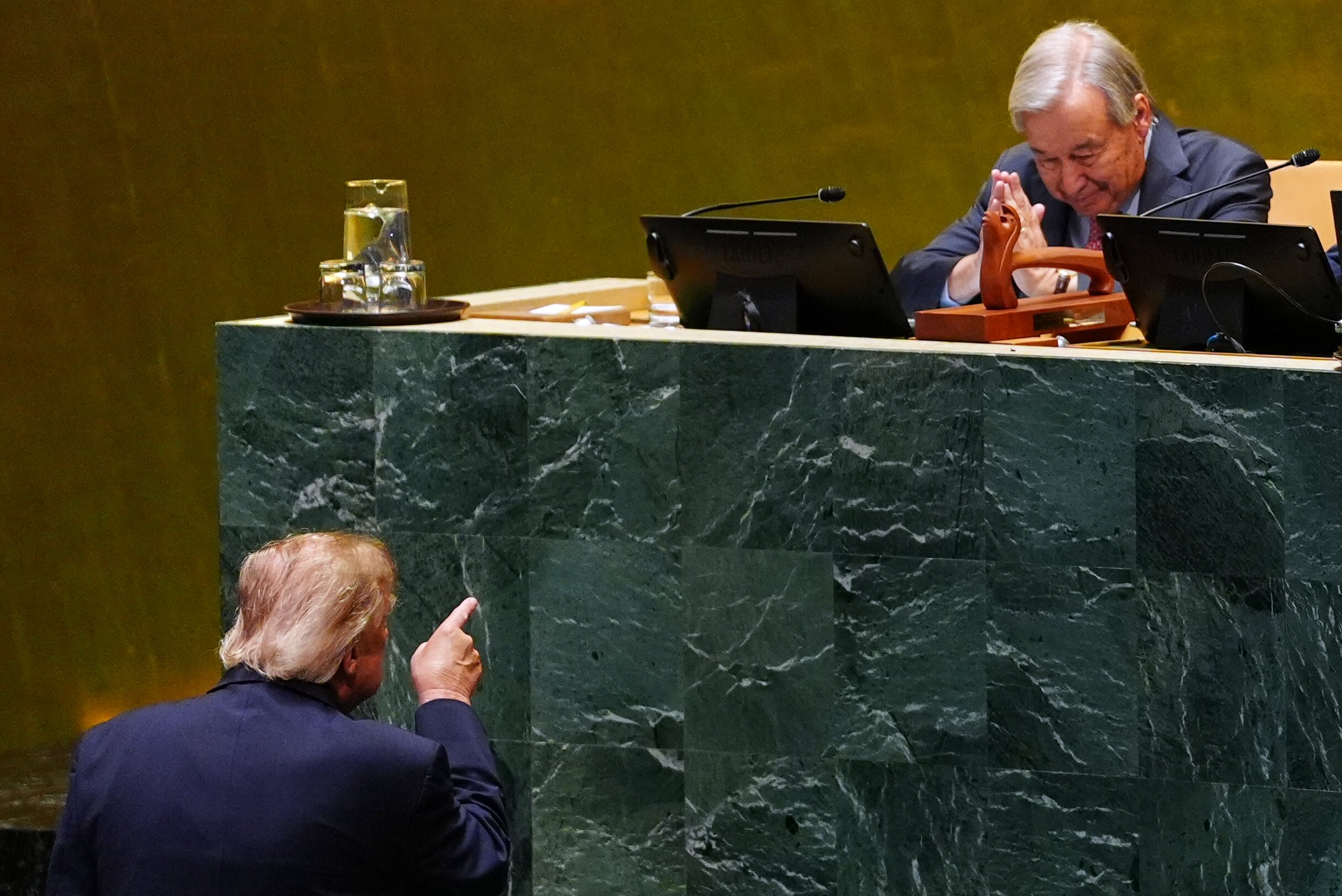 Trump , UN chief clash about AI , talk killer robots , super intelligence