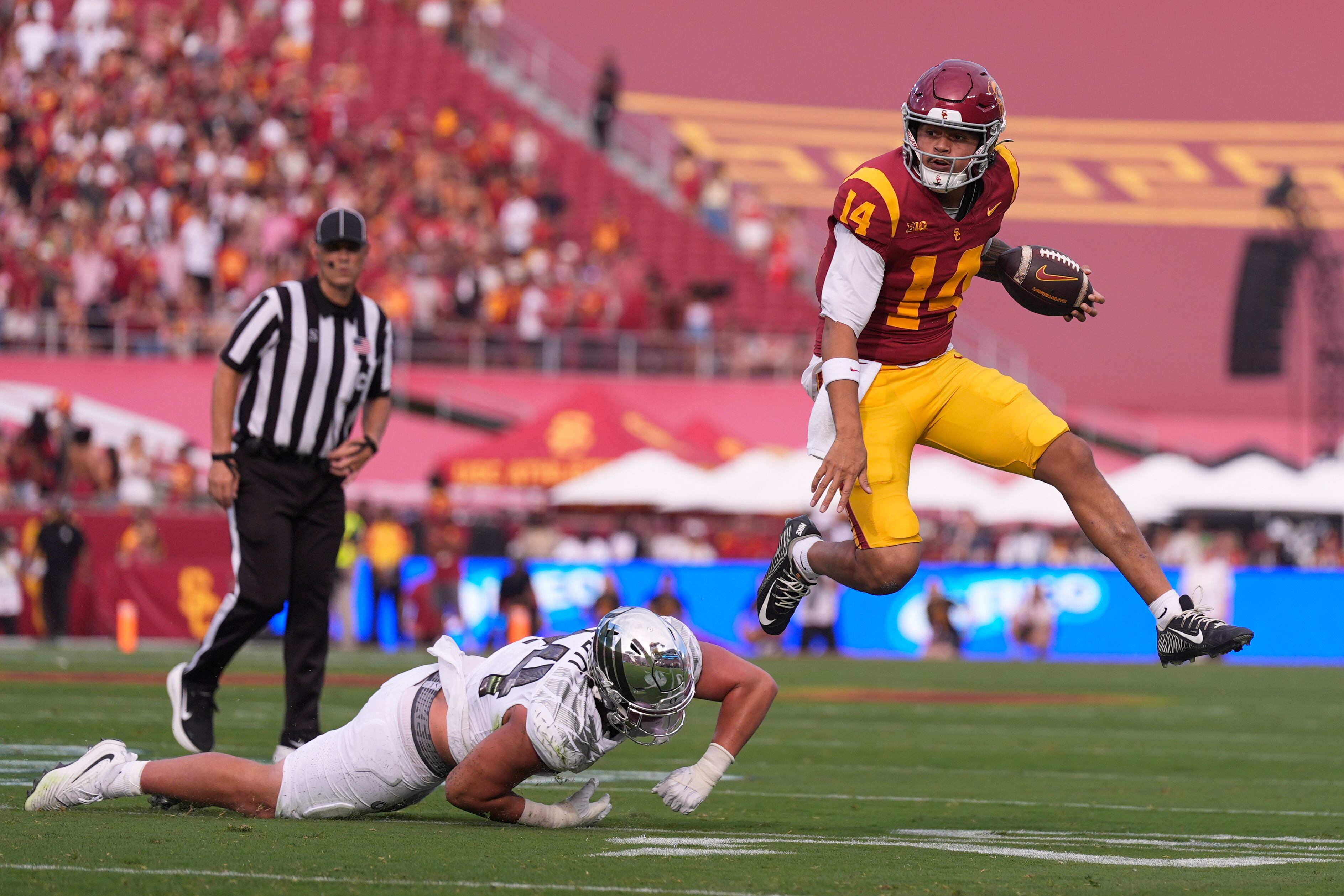 Senate nears vote on bill to overhaul college sports